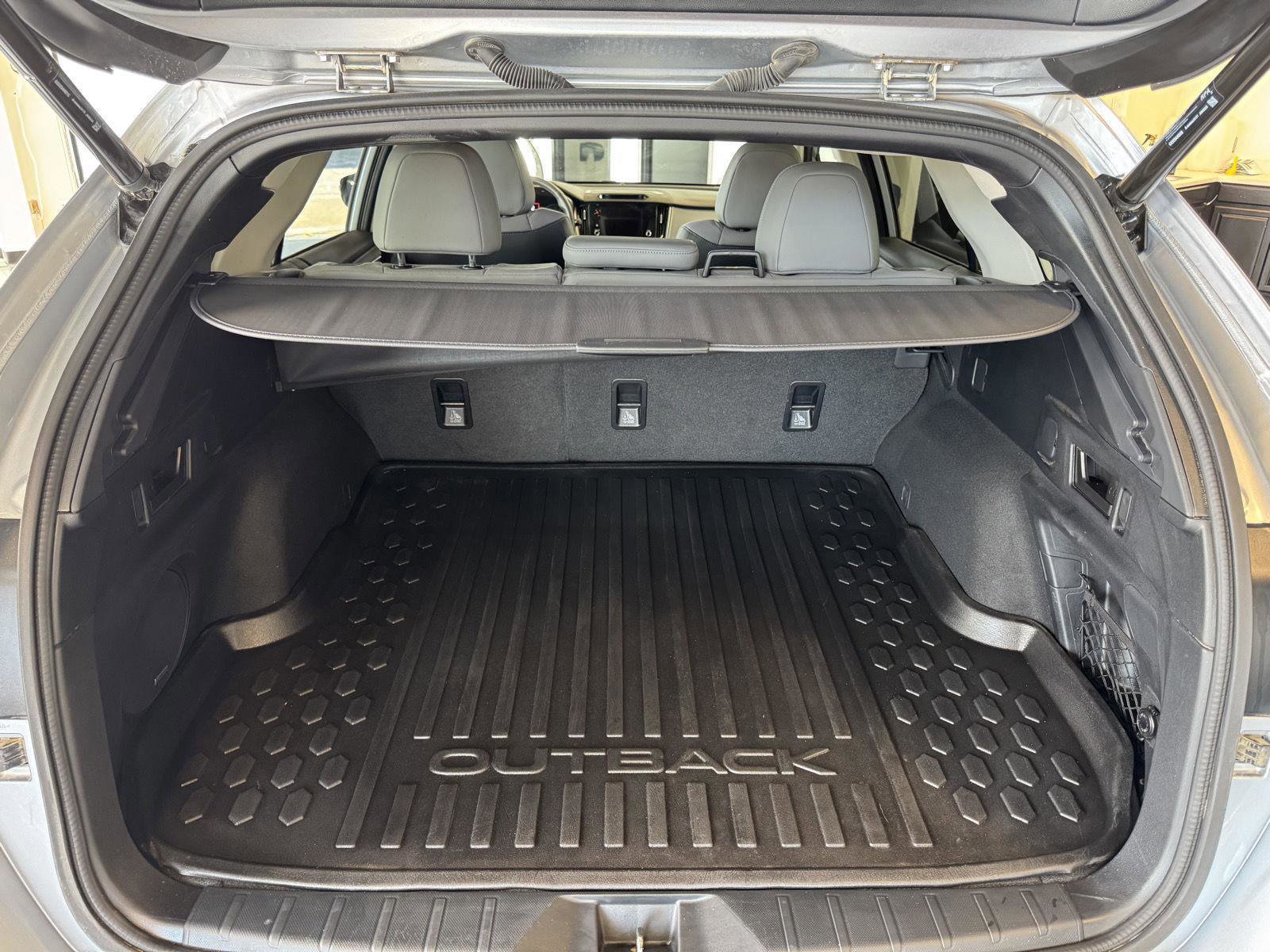 Used 2025 Subaru Outback Limited AWD/4WD image 41