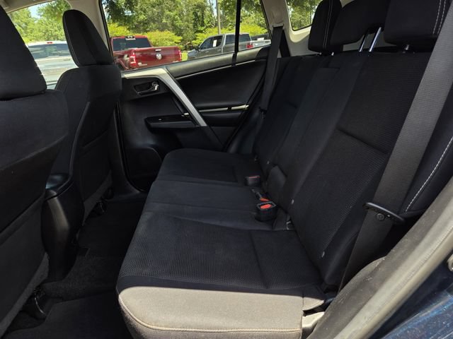 Used 2018 Toyota RAV4 XLE FWD image 17