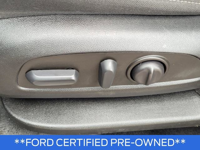 Used 2023 Chevrolet Traverse LT image 20