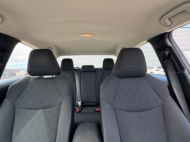 Used 2022 Toyota Corolla LE FWD image 17