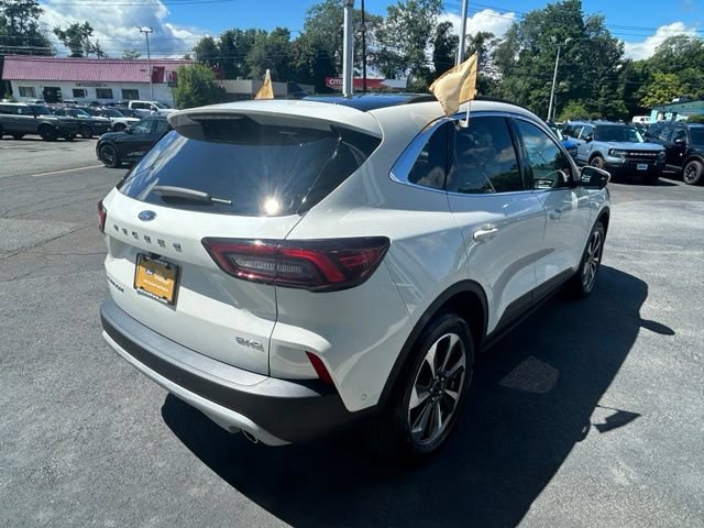 Certified 2023 Ford Escape Platinum w/ Premium Technology Package AWD/4WD image 9