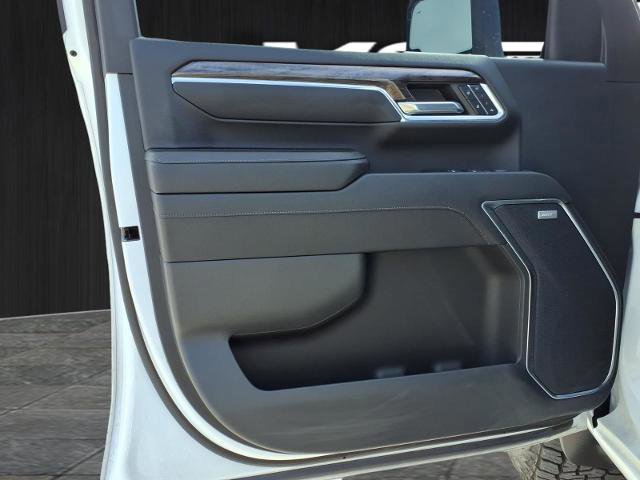 Used 2024 Chevrolet Silverado 2500 LTZ w/ LTZ Premium Package image 26