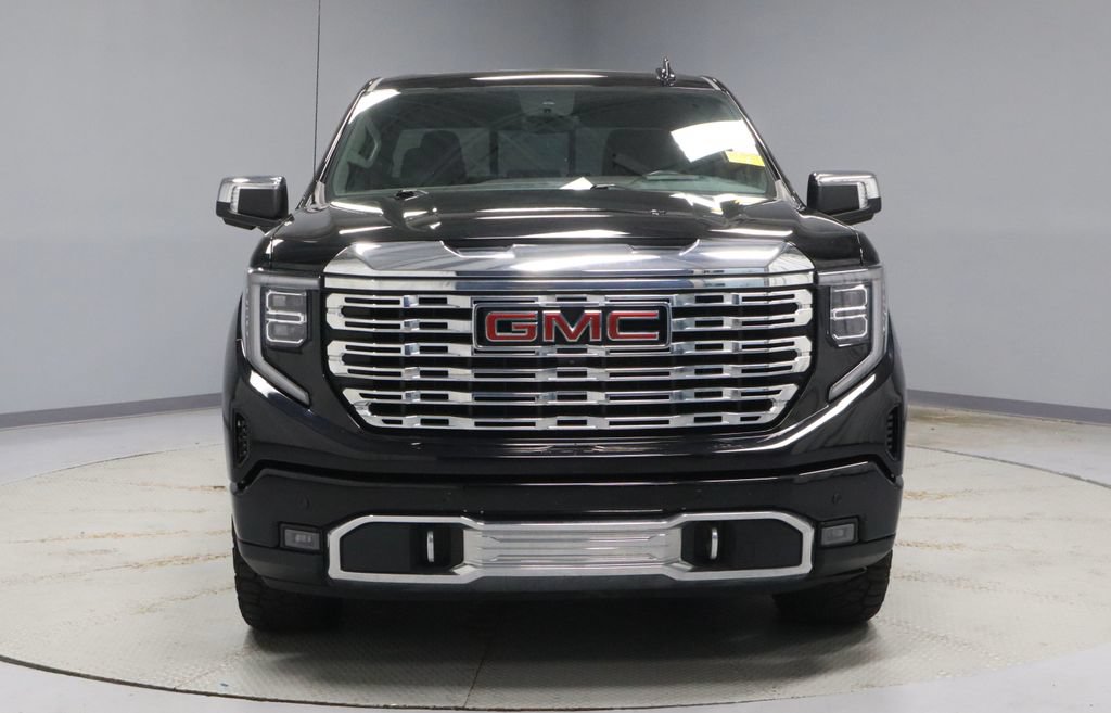 Used 2022 GMC Sierra 1500 Denali w/ Technology Package AWD/4WD image 6