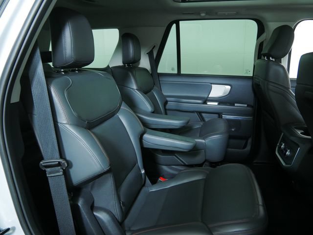 Certified 2025 Ford Expedition Active AWD/4WD image 13