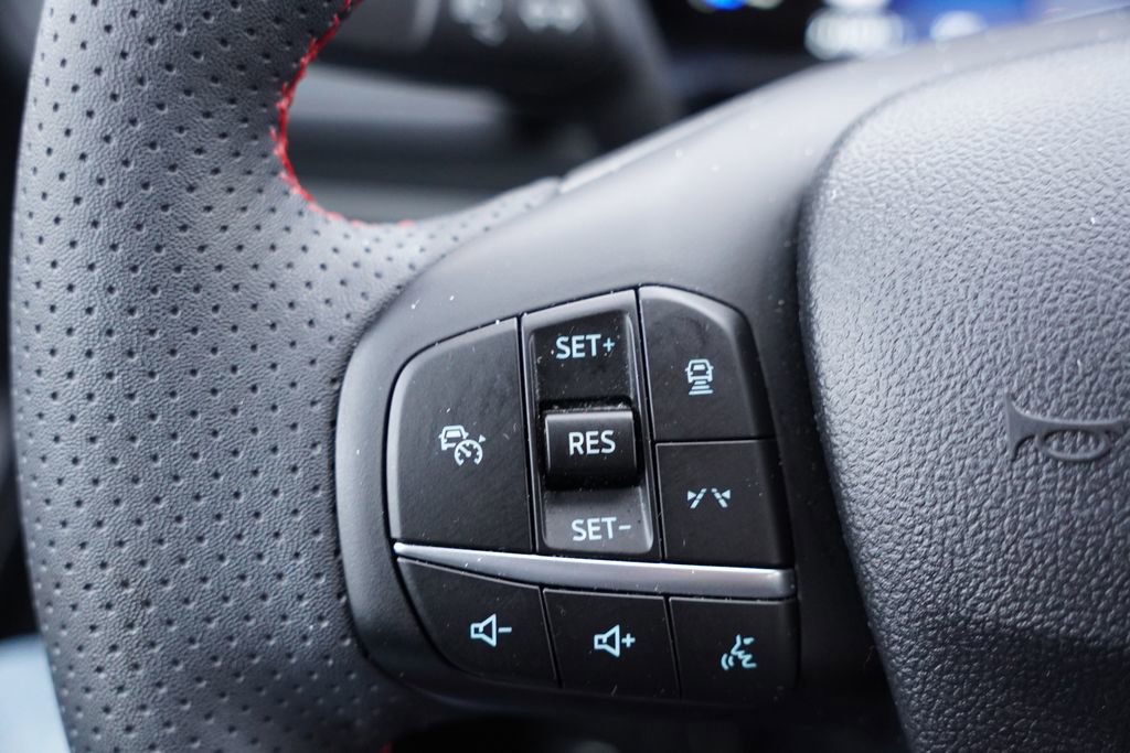 Certified 2023 Ford Escape ST-Line w/ Tech Pack #1 image 35