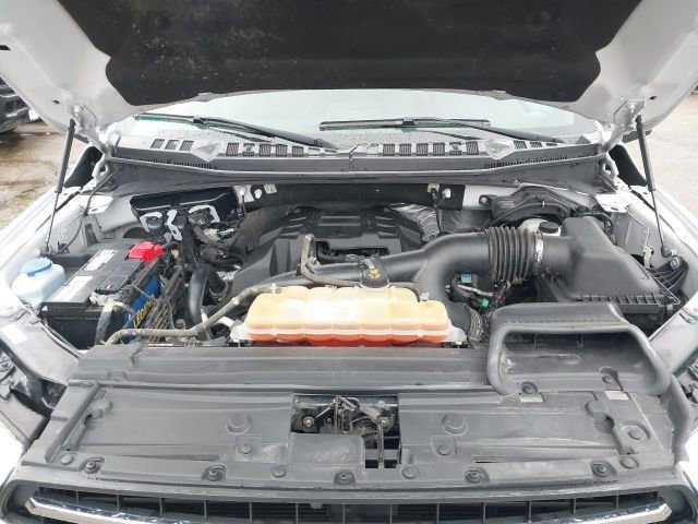 Certified 2018 Ford F150 XLT w/ Equipment Group 301A Mid image 26