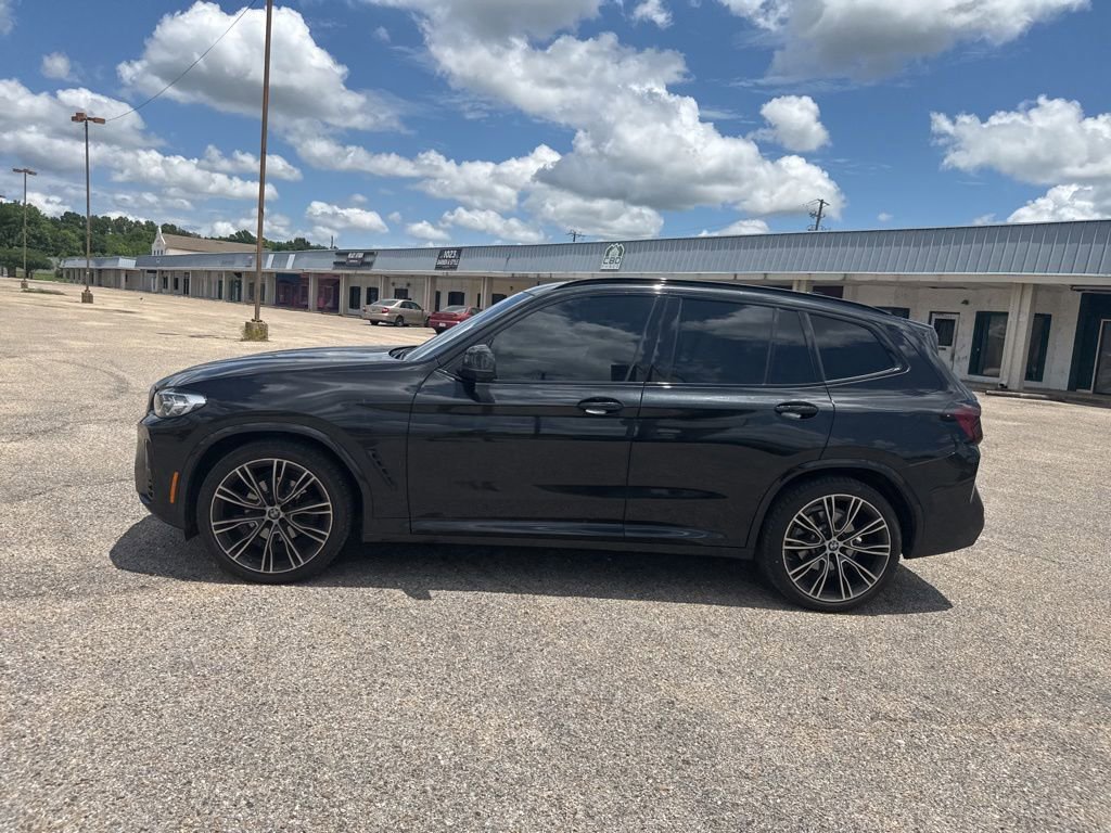 Used 2022 BMW X3 sDrive30i w/ M Sport Package 2 RWD image 9