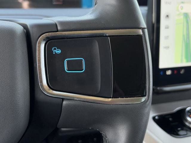 Certified 2025 Ford Expedition Active AWD/4WD image 16