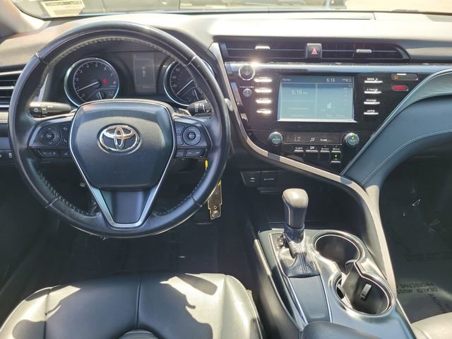 Used 2019 Toyota Camry SE FWD image 4