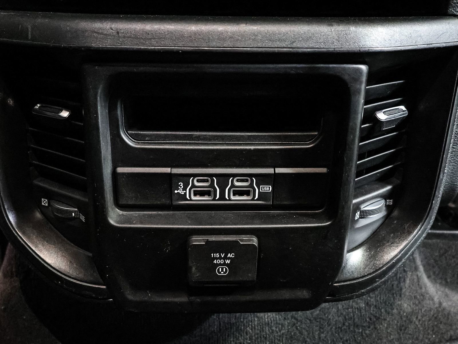 Used 2020 RAM 1500 Laramie image 27