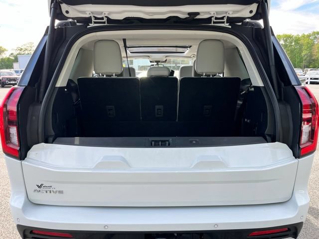 Certified 2025 Ford Expedition Active AWD/4WD image 8