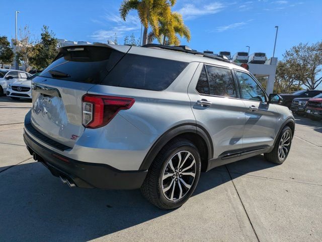 Certified 2020 Ford Explorer ST w/ Premium Technology Package image 4