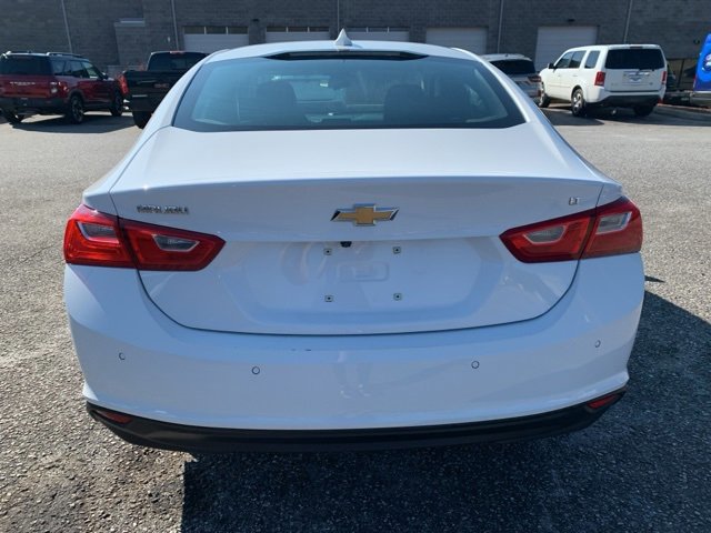 Used 2024 Chevrolet Malibu LT image 2