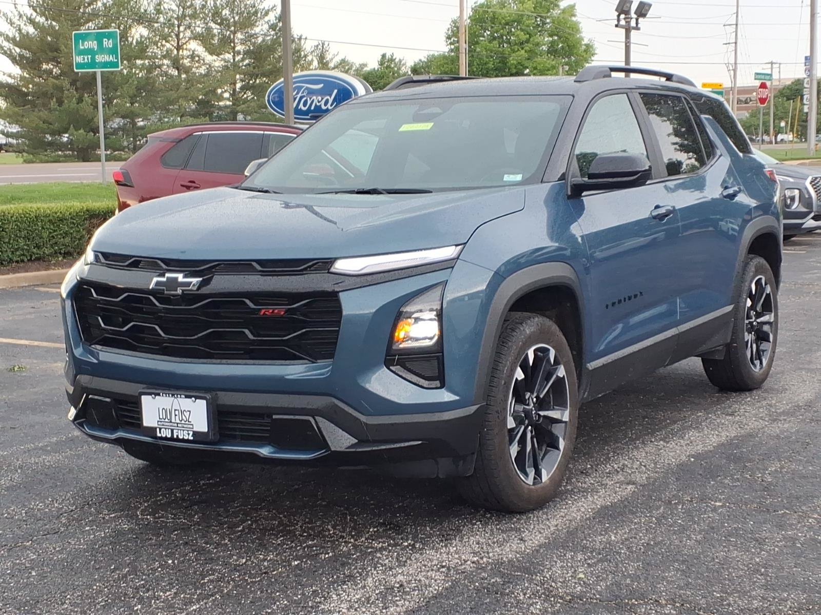 Used 2025 Chevrolet Equinox RS FWD image 3