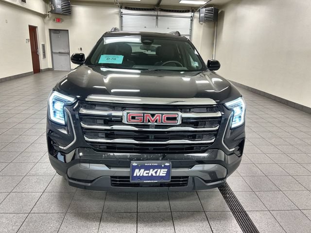 Used 2025 GMC Terrain Elevation w/ Elevation Premium Package AWD/4WD image 2