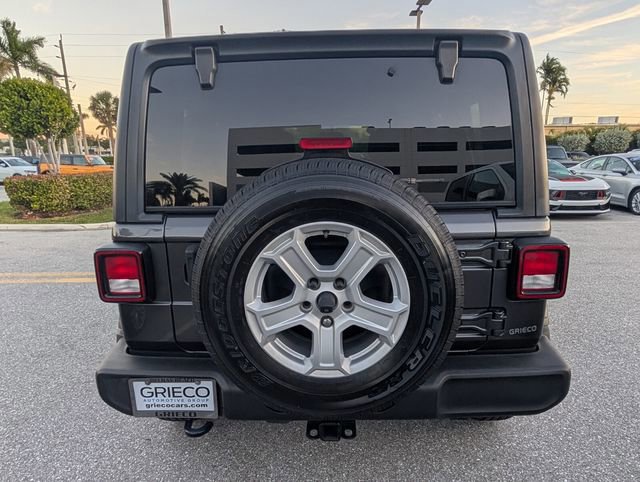 Used 2018 Jeep Wrangler Unlimited Sport S image 3