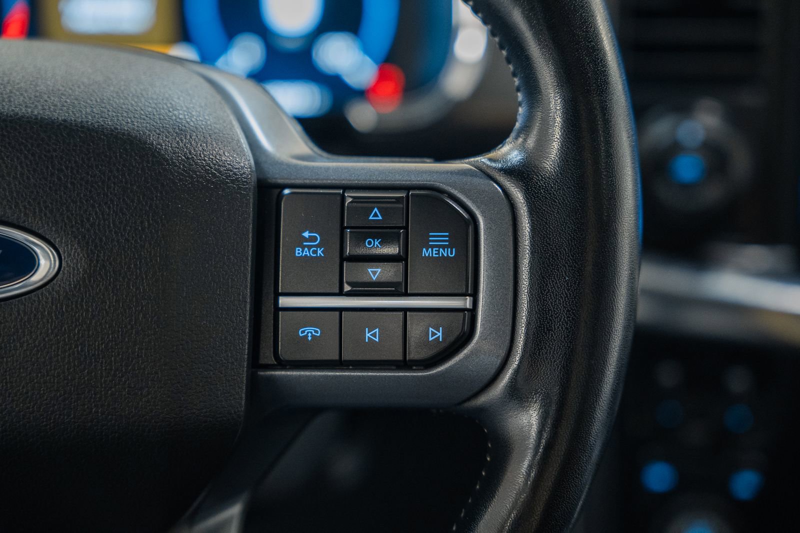 Certified 2023 Ford F150 Lariat w/ Equipment Group 502A High image 36