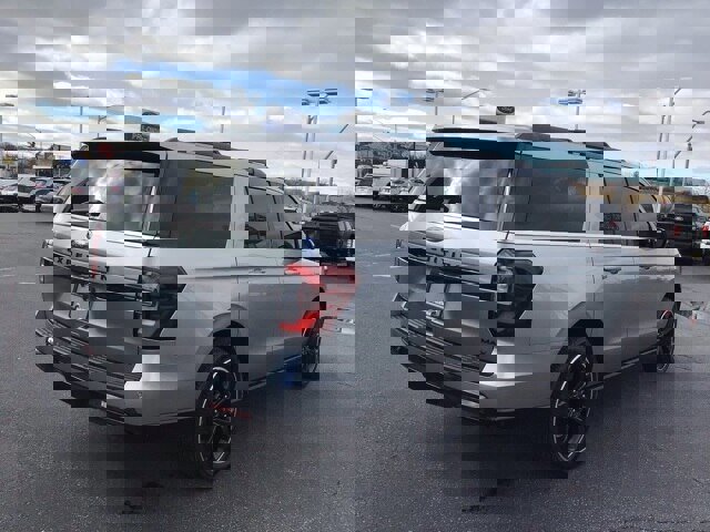 Certified 2022 Ford Expedition Max Limited image 5