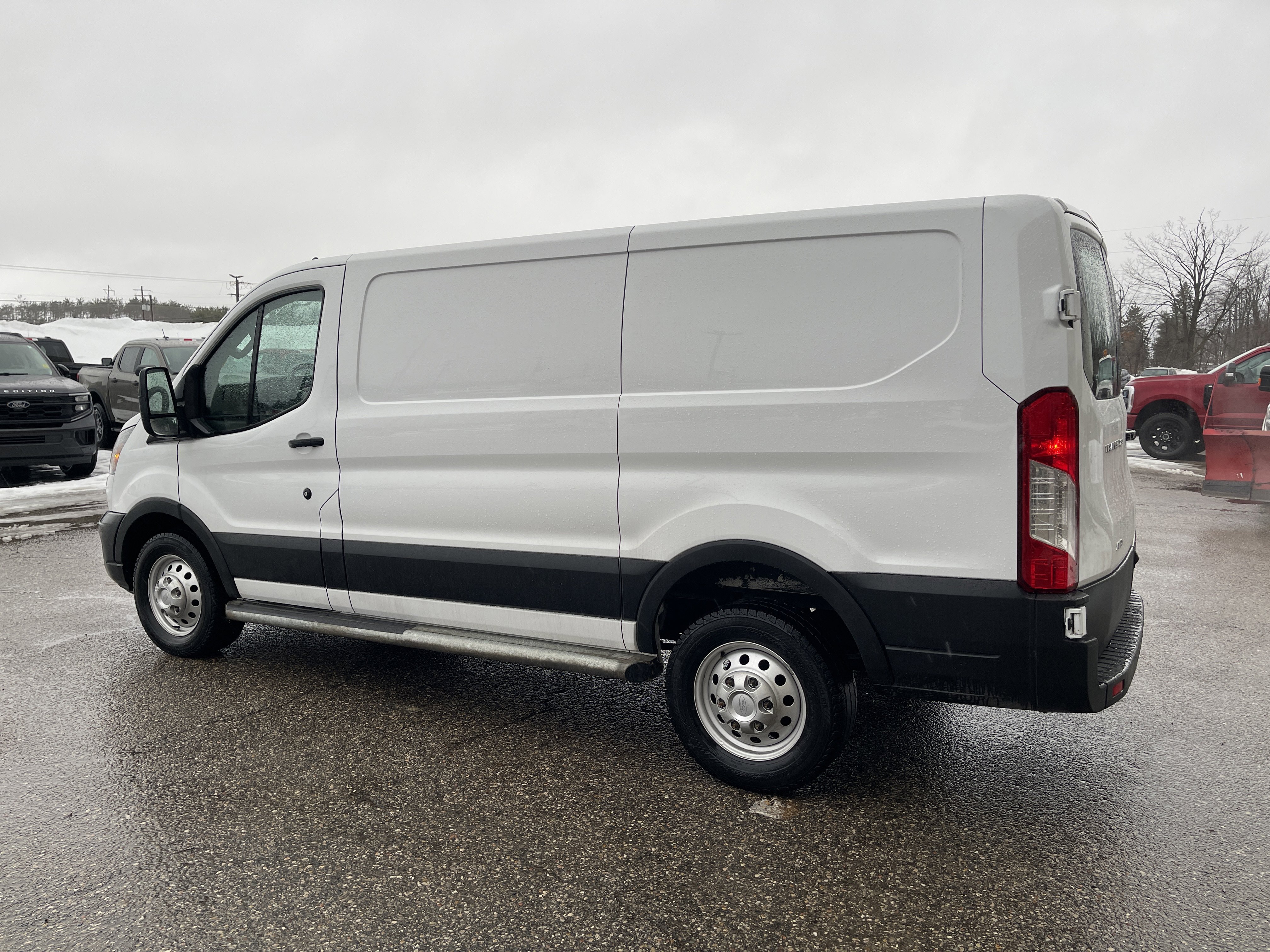 Certified 2023 Ford Transit 250 Low Roof AWD w/ Exterior Upgrade Package image 6
