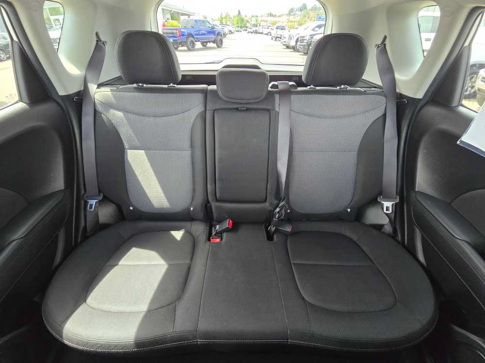 Used 2018 Kia Soul + FWD image 17