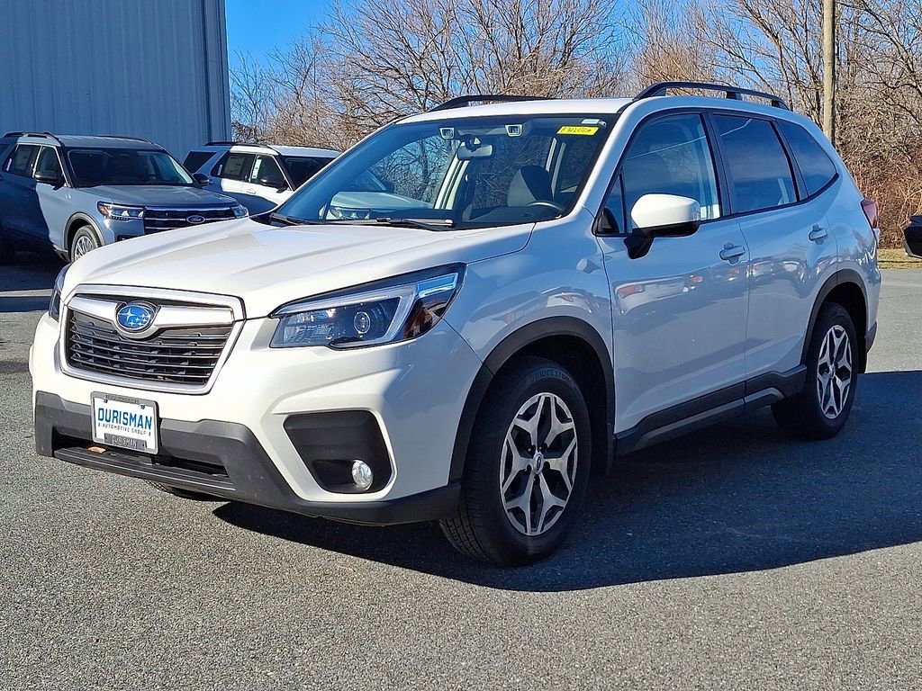 Used 2021 Subaru Forester Premium image 3