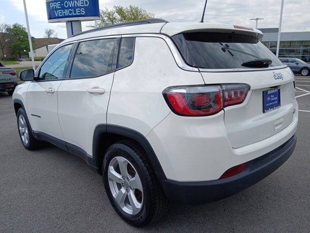Used 2018 Jeep Compass Latitude w/ Popular Equipment Group FWD image 5