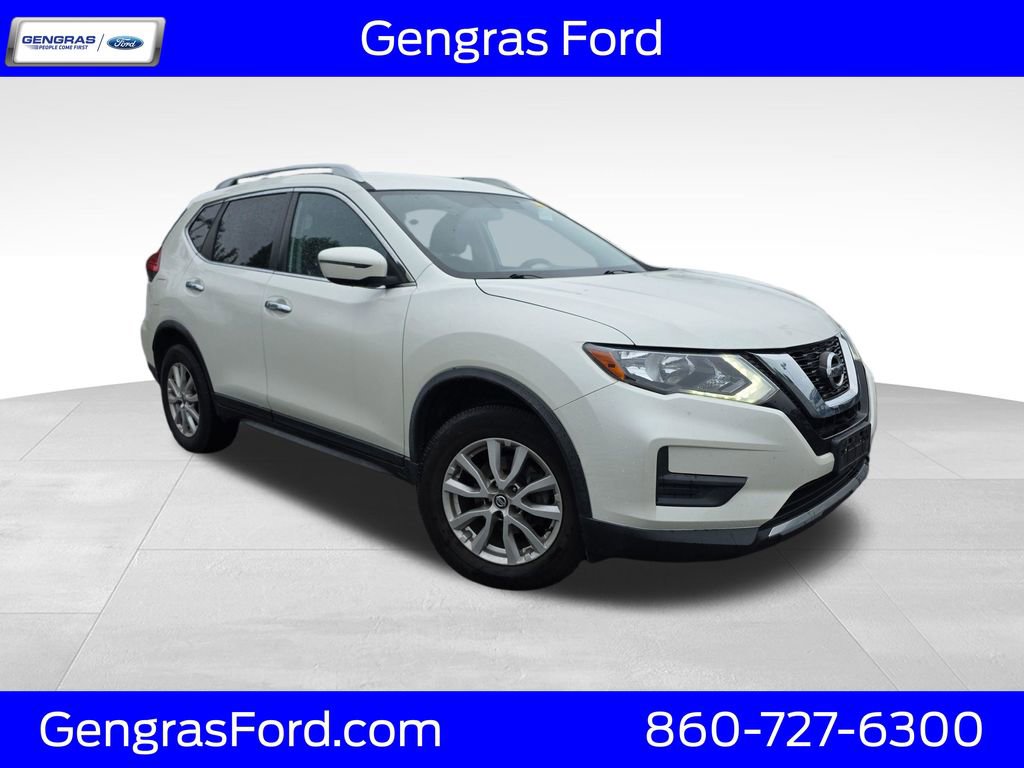 Used 2017 Nissan Rogue SV