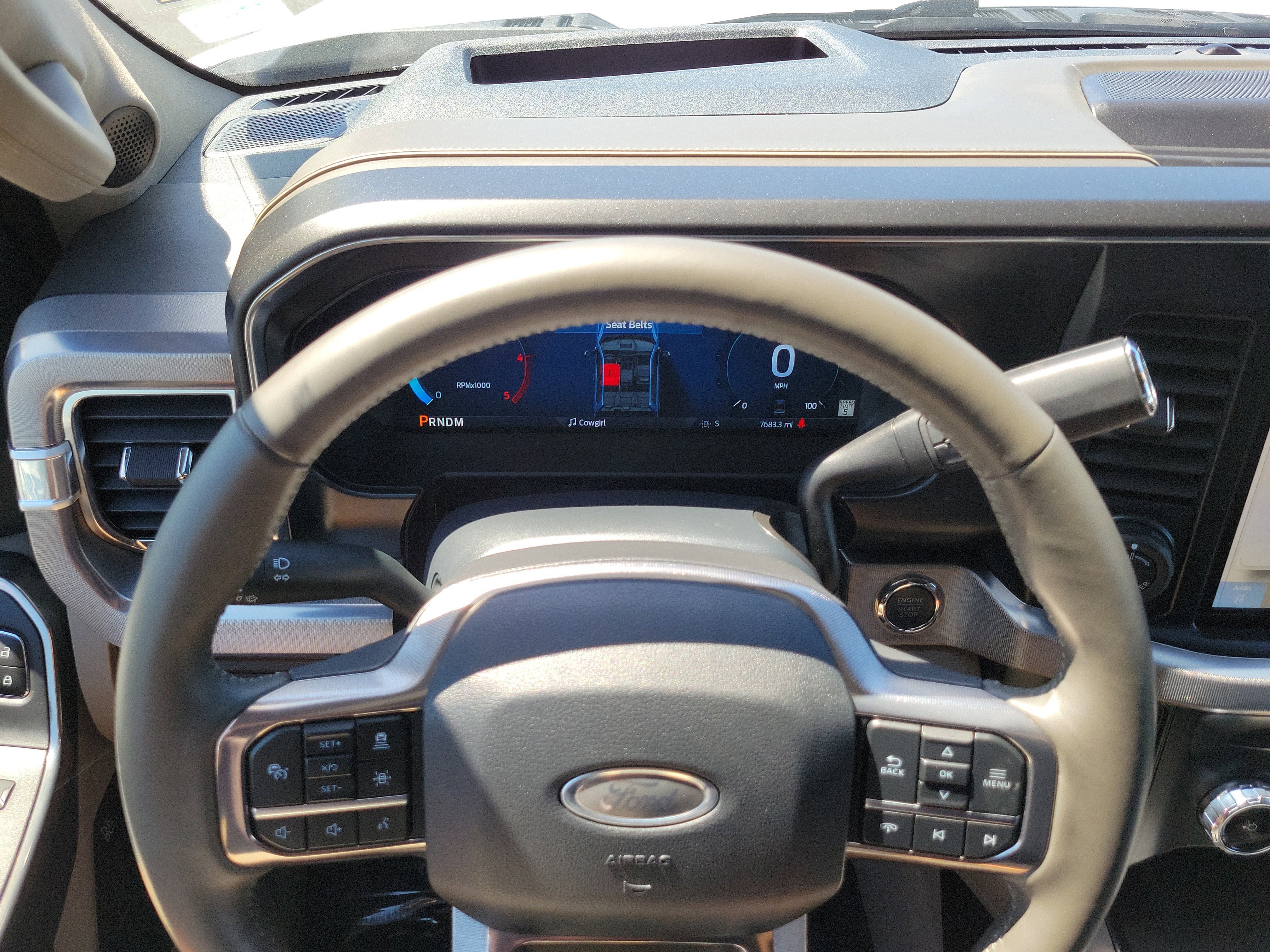 Certified 2025 Ford F250 Platinum w/ Platinum Plus Package AWD/4WD image 22