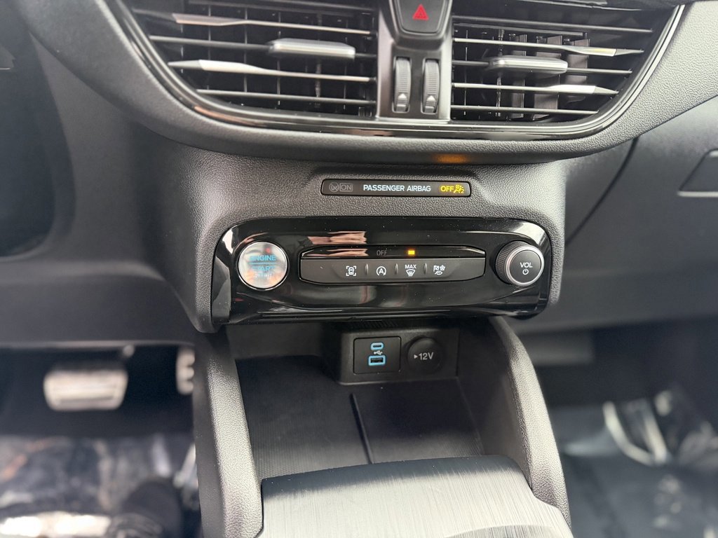 Certified 2023 Ford Escape ST-Line image 17