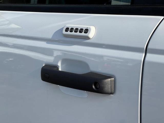 Certified 2023 Ford Bronco Badlands w/ Sasquatch Package image 8