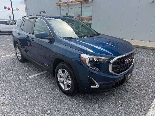 Used 2020 GMC Terrain SLE w/ Driver Convenience Package AWD/4WD image 2