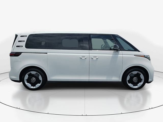 Used 2025 Volkswagen ID. Buzz Pro S RWD image 2