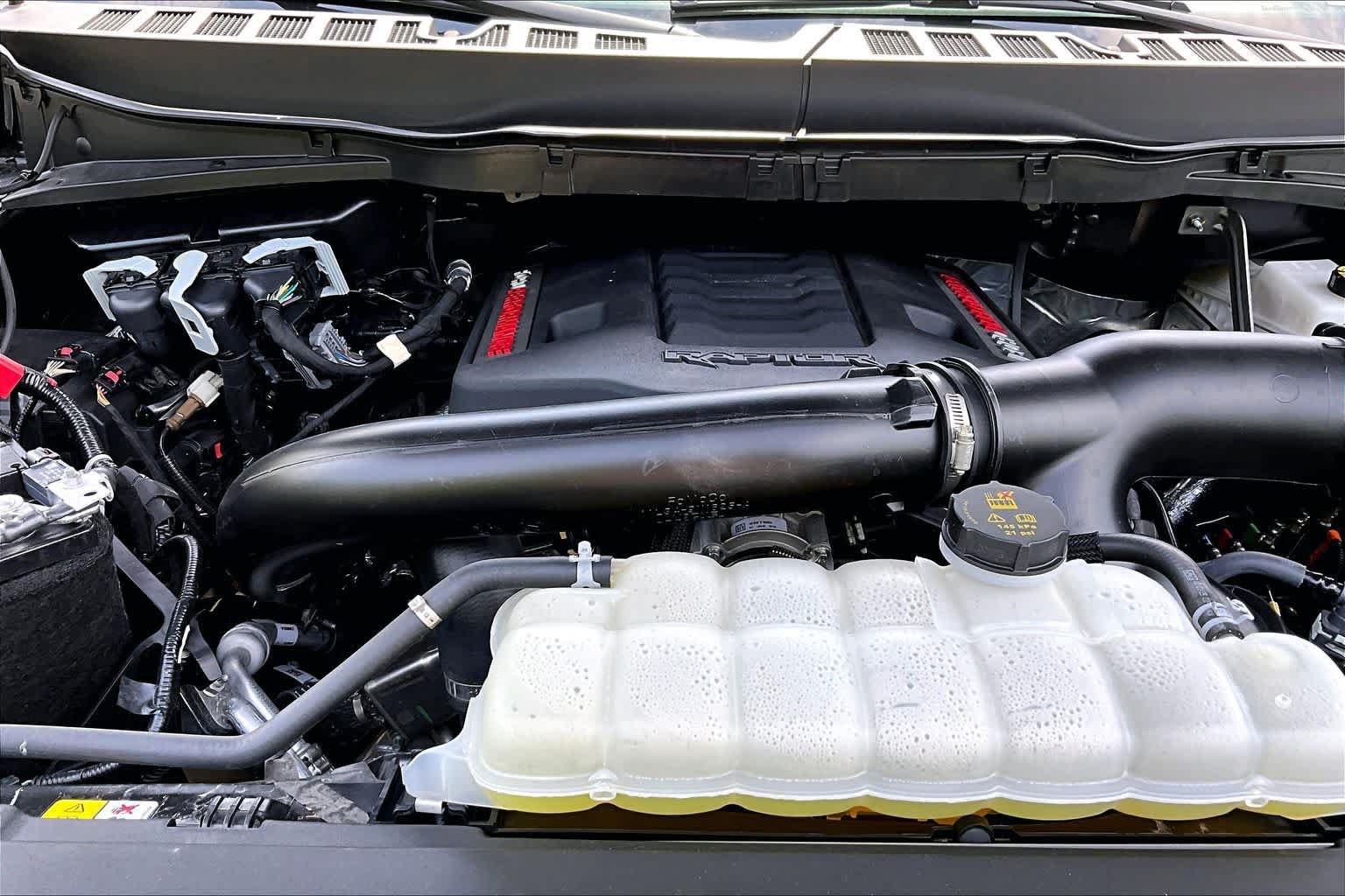 Certified 2025 Ford F150 Raptor AWD/4WD image 30
