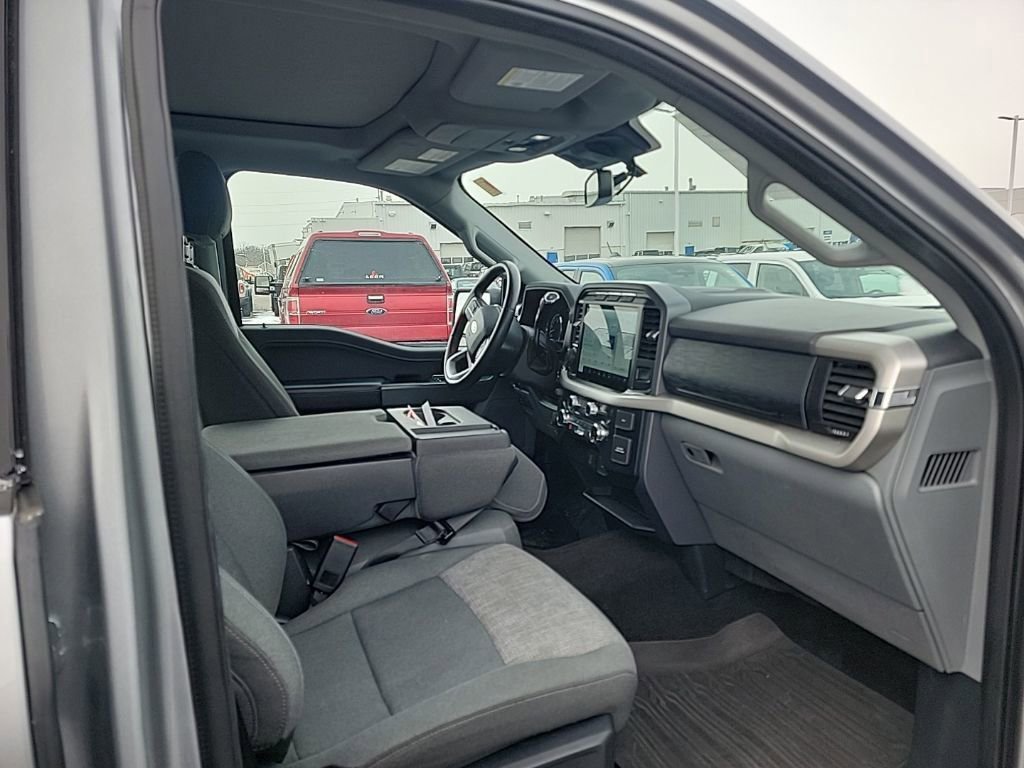 Certified 2021 Ford F150 XLT w/ Equipment Group 302A High image 39