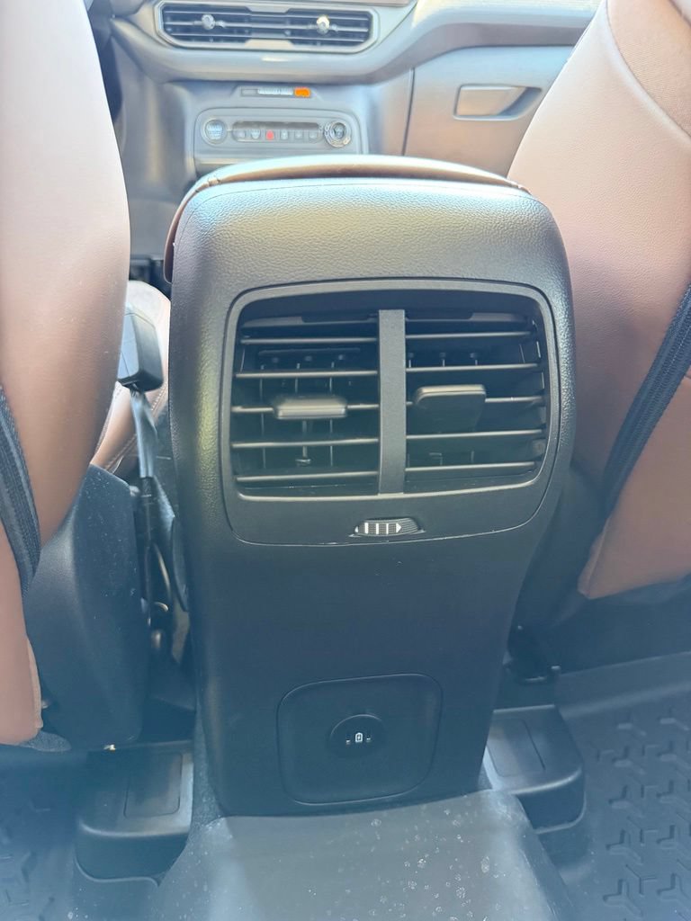 Certified 2025 Ford Bronco Sport Outer Banks w/ Outer Banks Tech Package+ AWD/4WD image 11