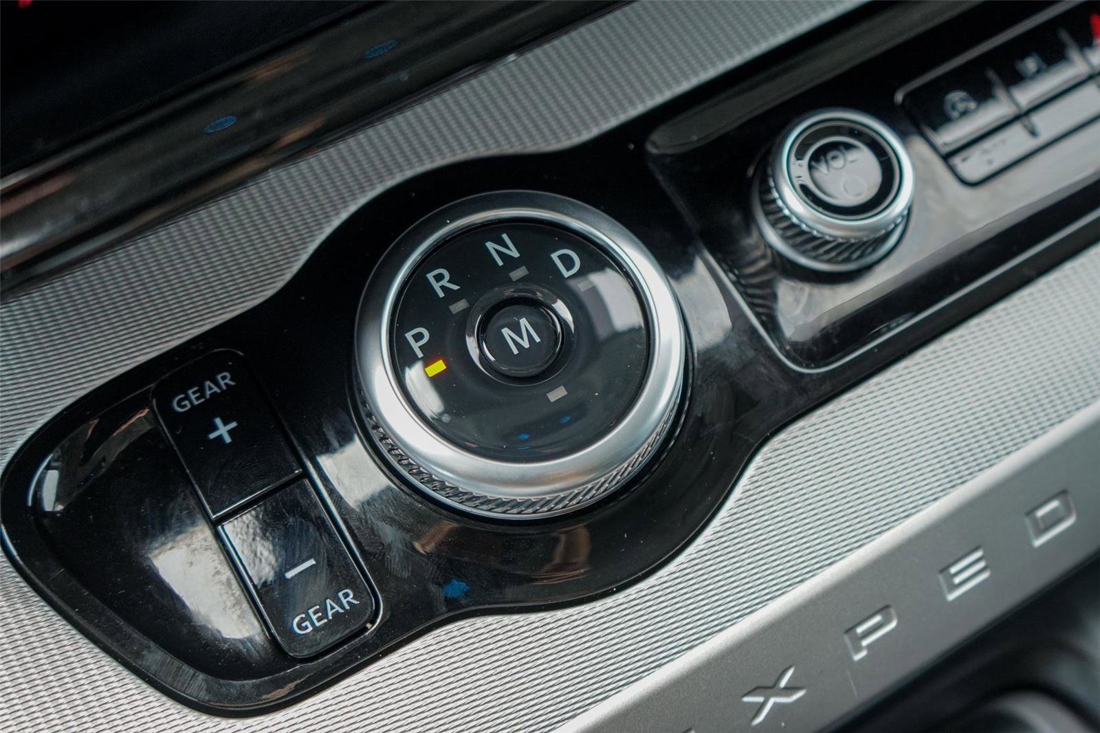 Certified 2025 Ford Expedition Active AWD/4WD image 13