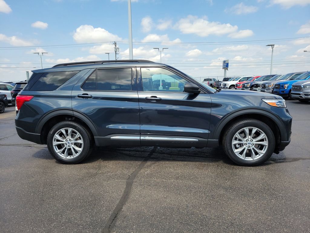 Certified 2023 Ford Explorer XLT w/ Equipment Group 202A AWD/4WD image 6