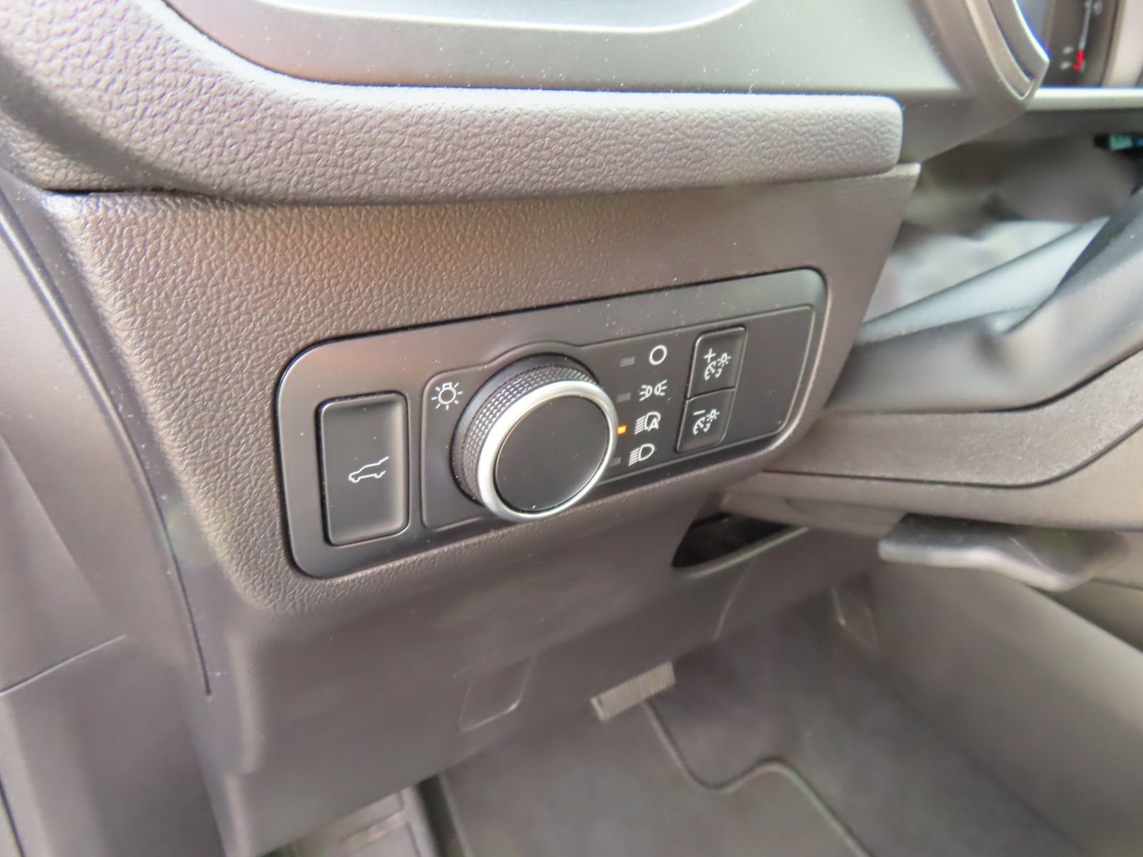 Certified 2024 Ford Escape Active AWD/4WD image 12