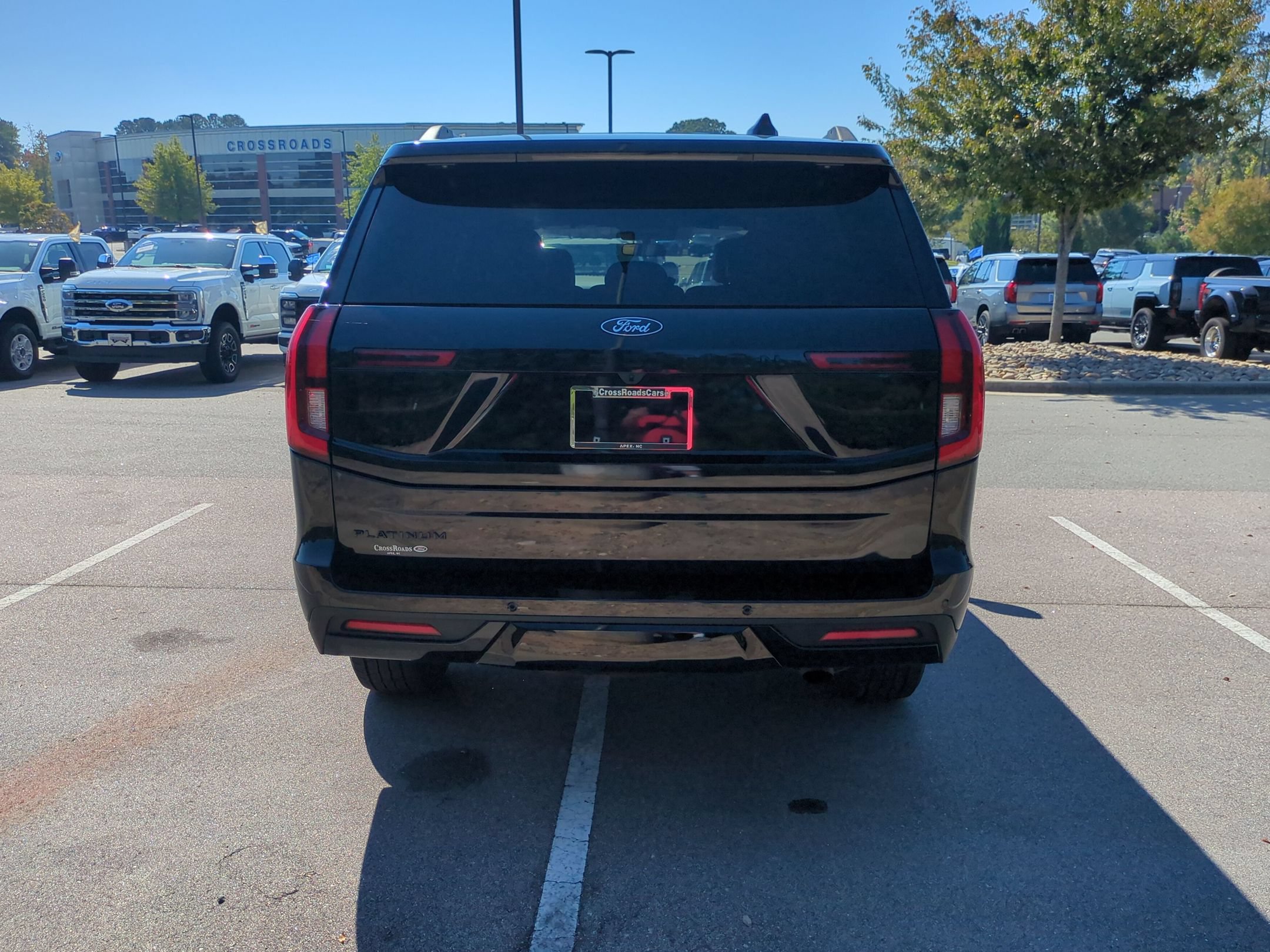 Certified 2025 Ford Expedition Platinum w/ Stealth Performance Package AWD/4WD image 5