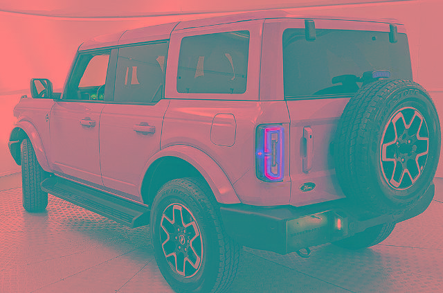 Certified 2025 Ford Bronco Outer Banks AWD/4WD image 4