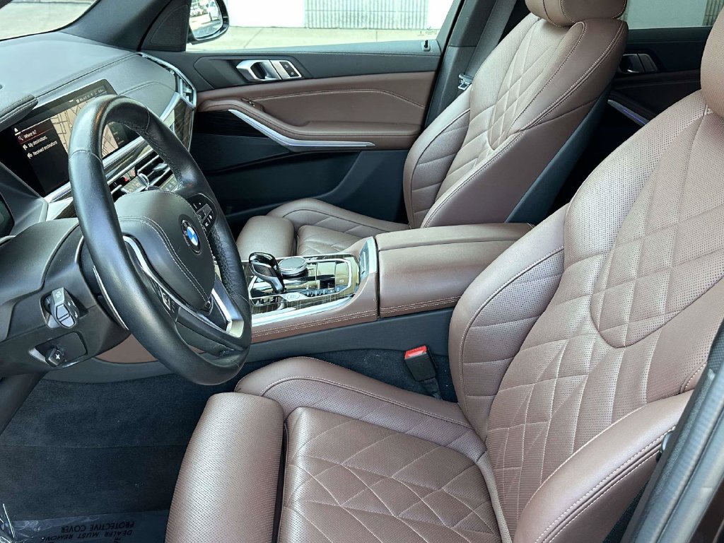 Used 2023 BMW X5 xDrive40i w/ Premium Package AWD/4WD image 16