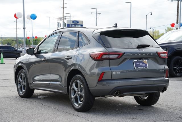 Certified 2023 Ford Escape ST-Line Select w/ Tech Pack #2 AWD/4WD image 5
