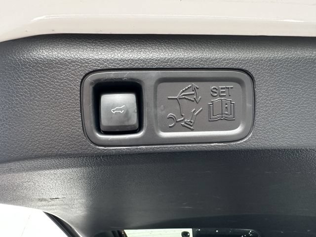 Certified 2023 Ford Expedition Platinum AWD/4WD image 46