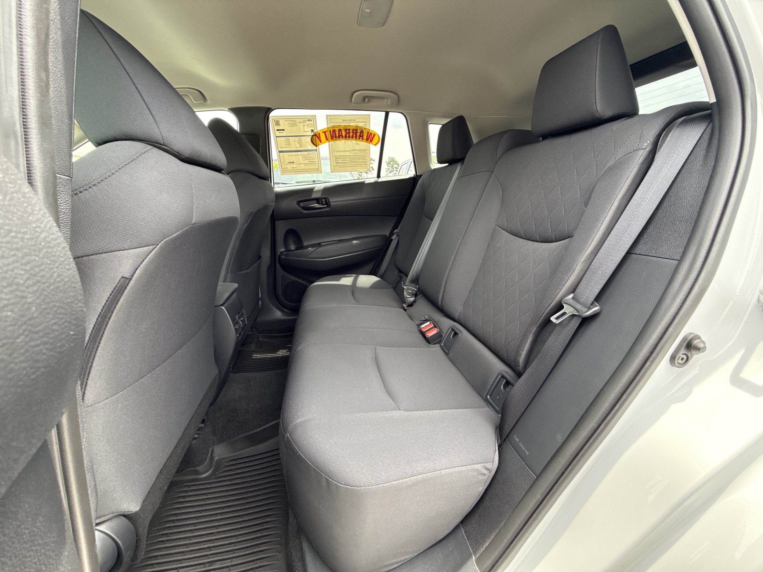 Used 2022 Toyota Corolla Cross LE AWD/4WD image 21