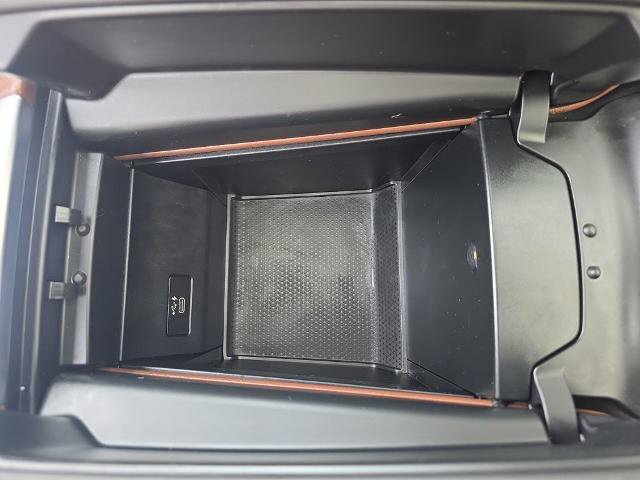 Used 2019 BMW X5 xDrive40i w/ Executive Package image 37