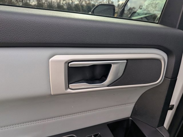 Certified 2022 Ford Explorer XLT w/ Equipment Group 202A image 28