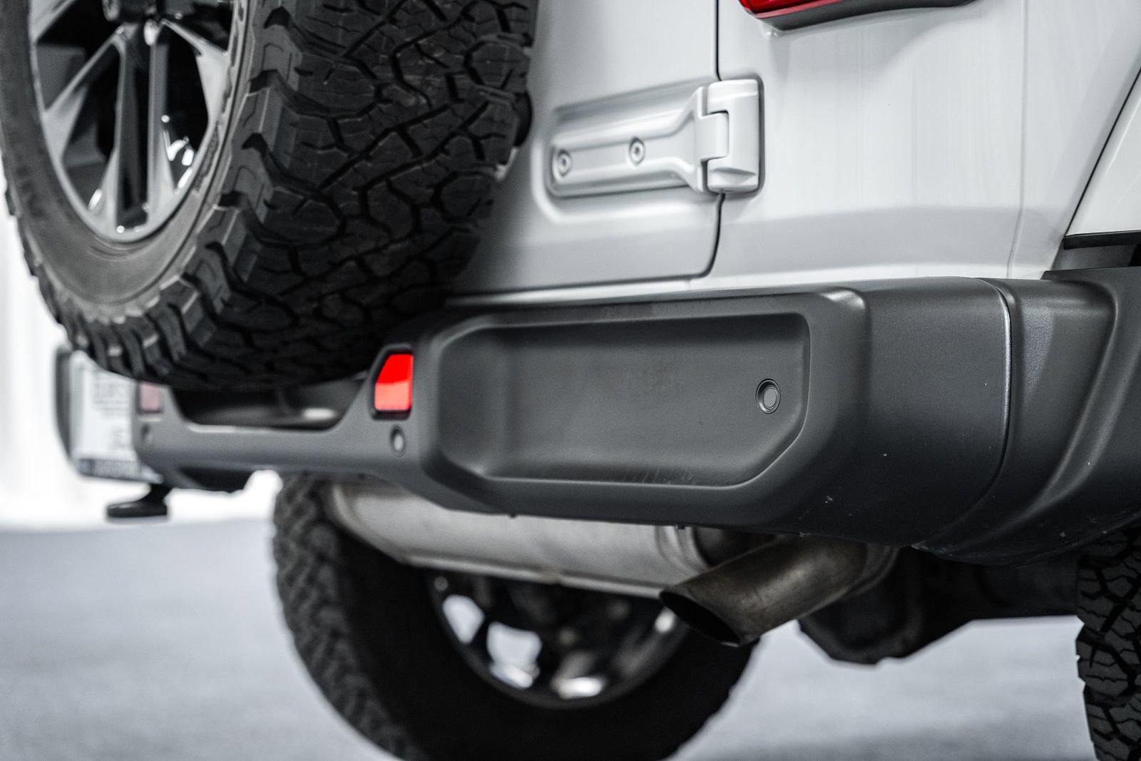 Used 2021 Jeep Wrangler Unlimited Sahara 4xe w/ Cold Weather Group image 7