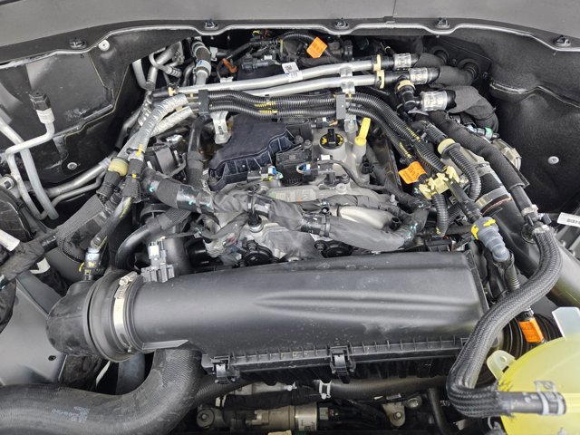 Certified 2025 Ford Explorer Active RWD image 31
