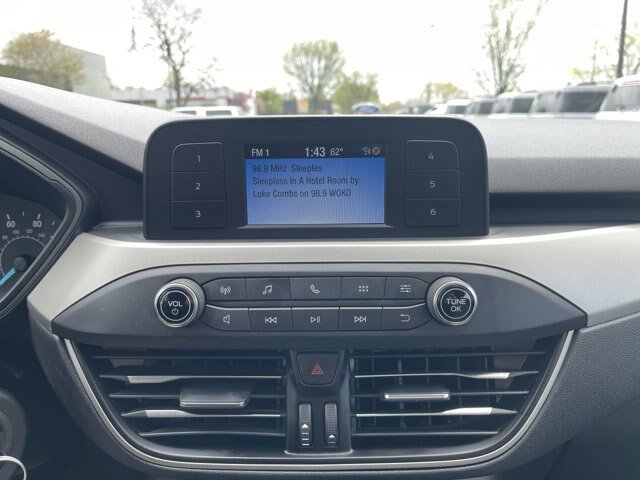 Certified 2022 Ford Escape S AWD/4WD image 9