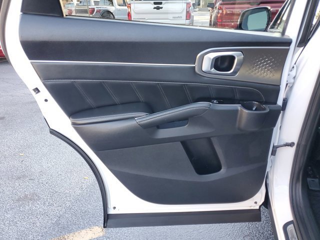 Used 2021 Kia Sorento SX image 12